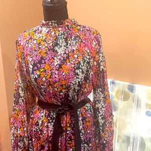 Vince Camuto Dress💐